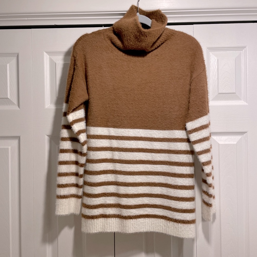 Staccato turtle neck eyelash sweater